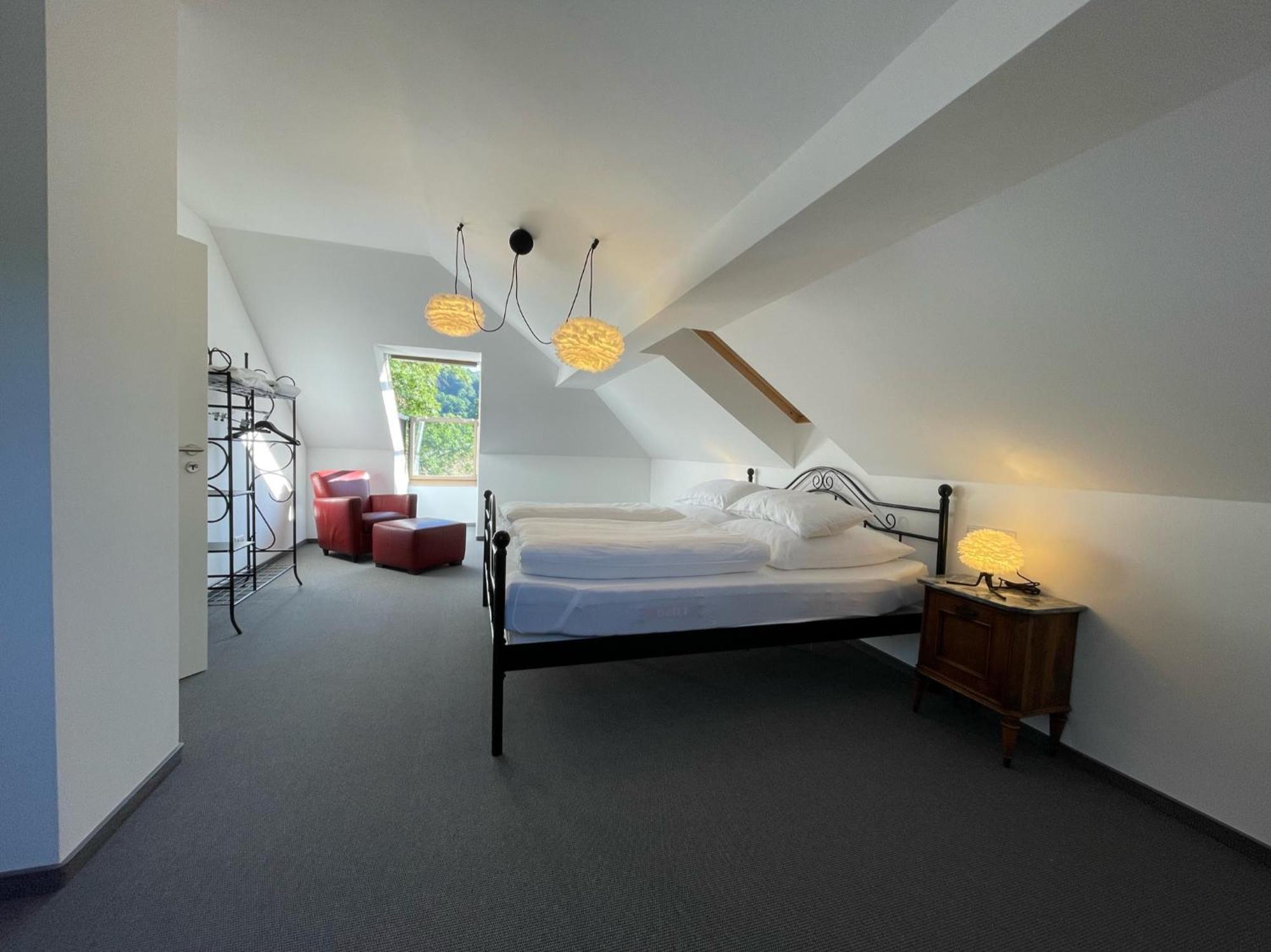 Stilvolle Wohnung Fuer 2-3 Personen - Mit Riesiger Dachterrasse Haigerloch ภายนอก รูปภาพ